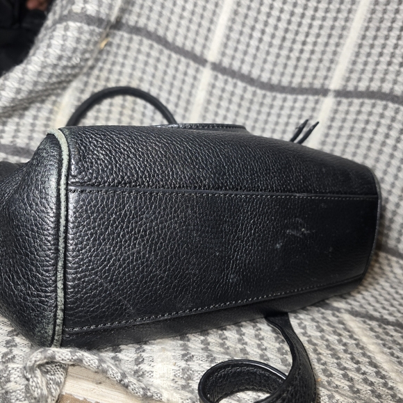 Kate Spade black pebbled leather Hadlen Grant Park satche Zip top closure - Picture 5 of 7